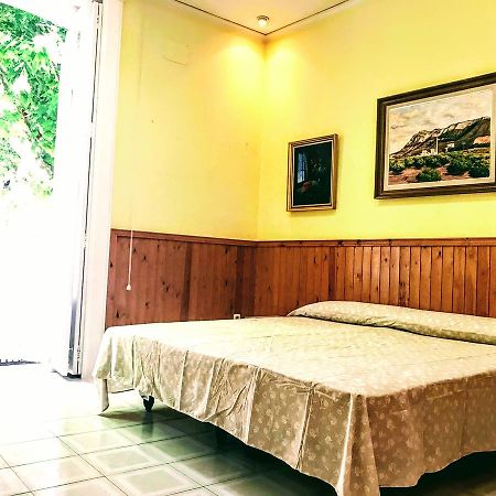 Hostal Marques De Campo Denia Eksteriør bilde